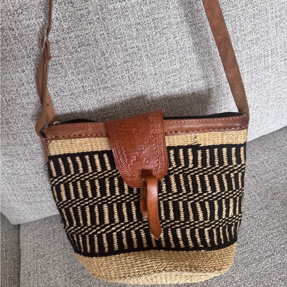 Woven Black & Natural raffia Crossbody Bag with Brown Leather Trim Anthropologie